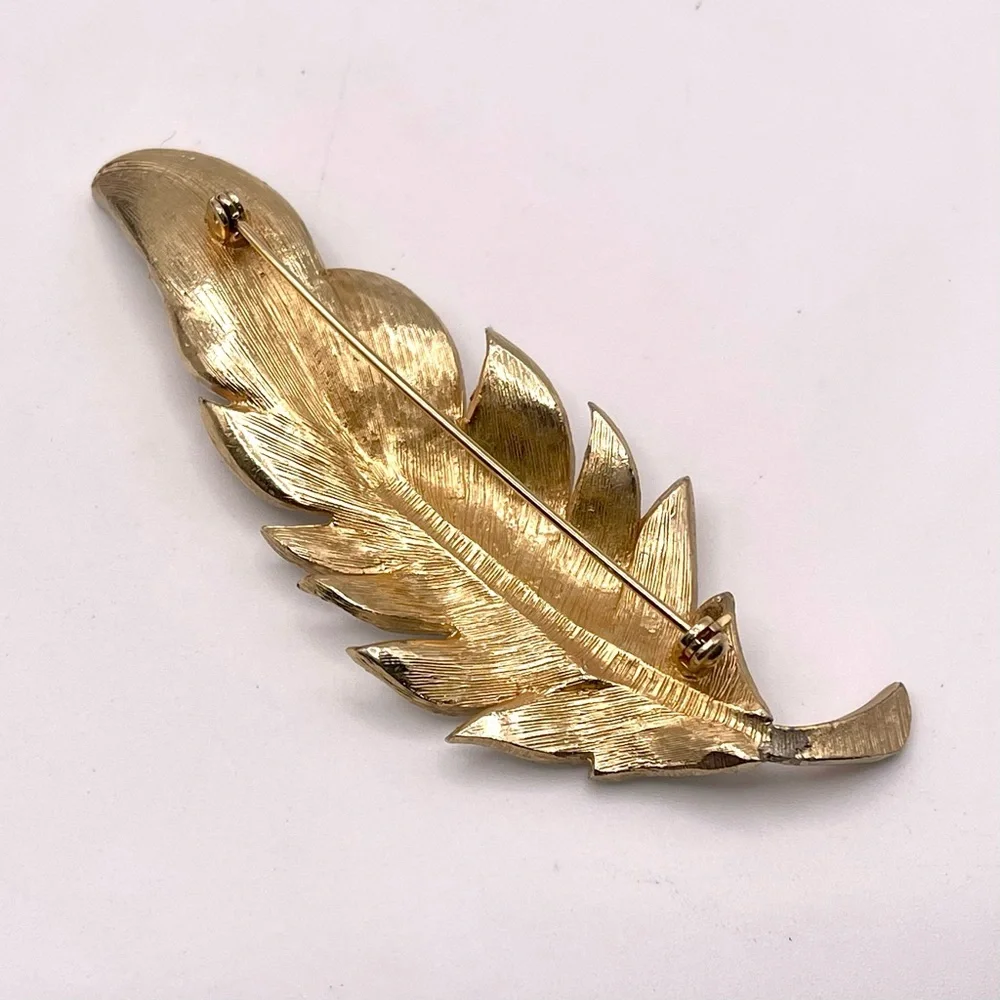 Fashionable Vintage Silver Tone Feather Leaf Statement Brooch Substantial Pc